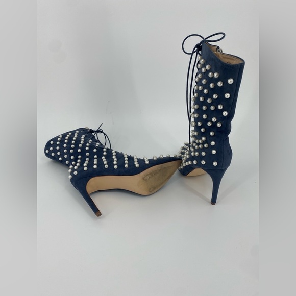 Cape Robbin Kitana Faux  Pointed Pearl Boots - Picture 11 of 11